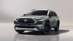 Toyota-RAV4-Adventure-ufficiale-in-Italia