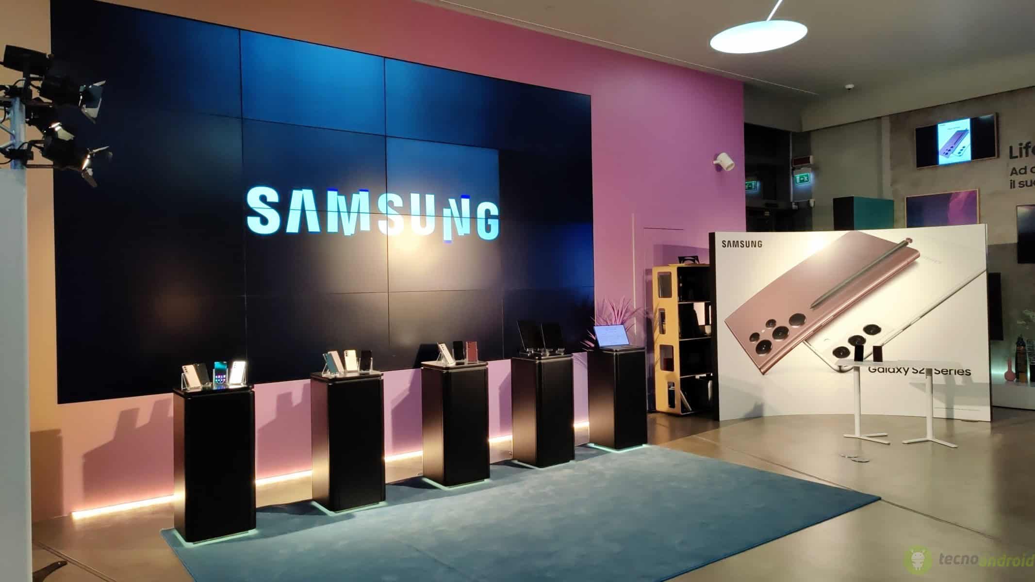 Galaxy S22 finalmente ufficiale: ecco come sono e come ordinarli