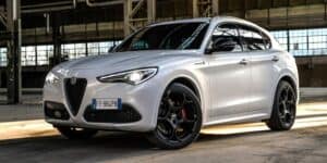 Alfa_Romeo-Stelvio_Veloce