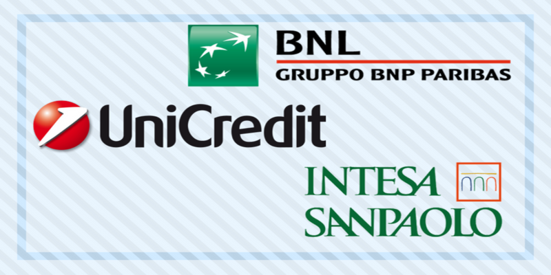 Intesa Sanpaolo e le carte di credito svuotate: la truffa con un messaggio