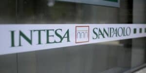 Banca Intesa Sanpaolo: attenti a questo messaggio, ruba soldi dal conto