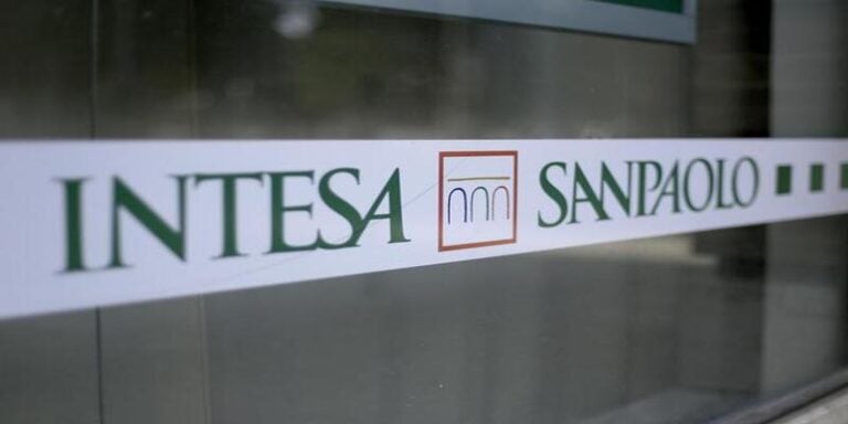 Intesa Sanpaolo: chiusi conti improvvisamente e soldi persi, ecco in che modo