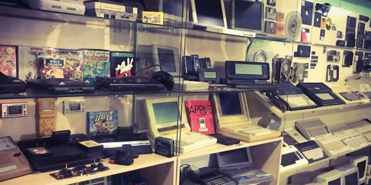 Distrutto il Museo dei Computer nell’attacco di Mariupol