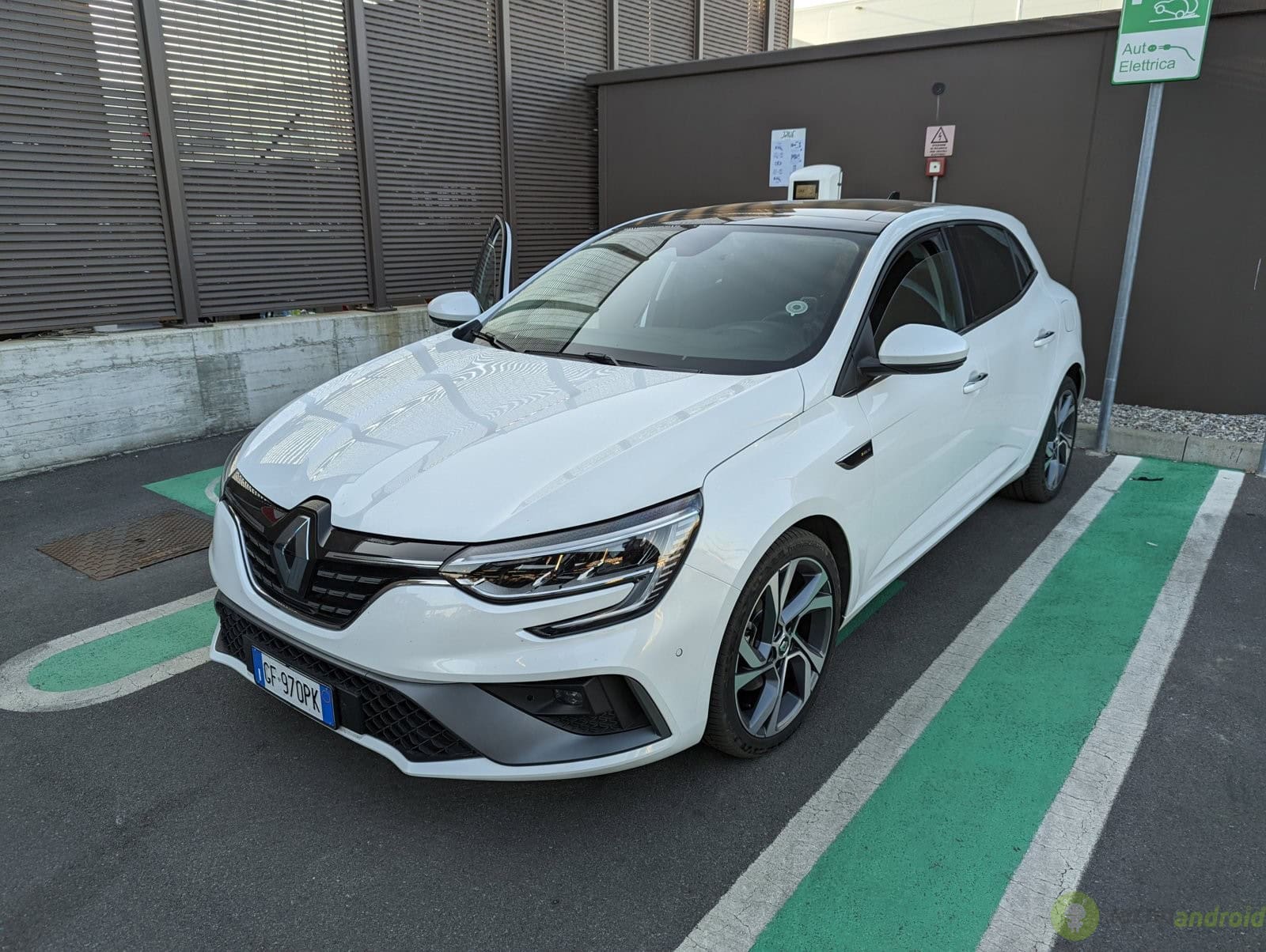 Renault Mégane Sporter 1.6 PHEV E-TECH 116KW RS LINE AUTO (5)