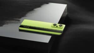 gt-neo3-caratteristiche-svelate-display-oled-120hz-tante-sorprese
