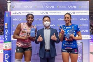 Vivo è Title Sponsor della Lega Serie A di pallavolo, smartphone V21 5G a Silla e Bosetti