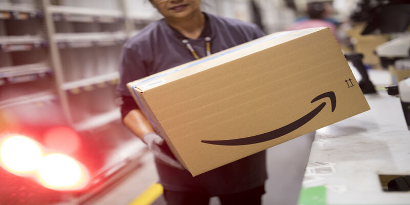 Amazon: offerte shock contro Unieuro per il fine settimana, tutto all'80%