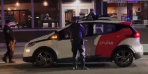 polizia guida senza conducente