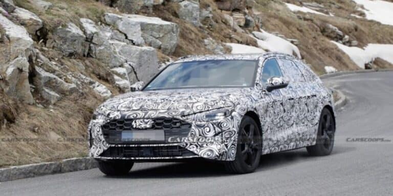 Audi A4 Avant foto spia