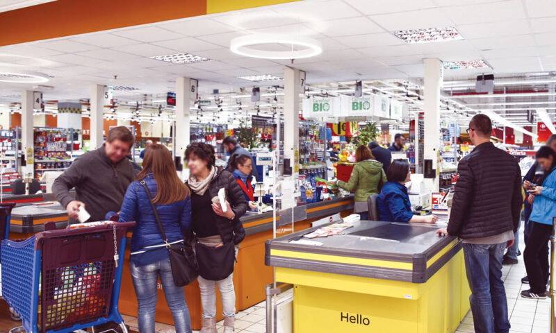 Carrefour e Tuodì lasciano: addio agli storici negozi italiani