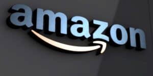 Amazon vince ancora: strepitose le nuove offerte all'80% contro Unieuro