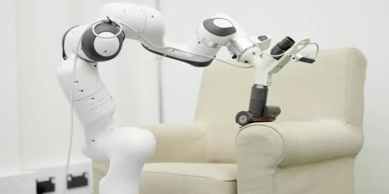 dyson-svelato-laboratorio-segreto-nuovi-robot-domestici