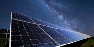 pannello solare di notte