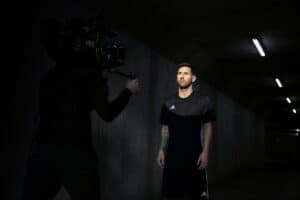 Mastercard, il nuovo film con Messi che celebra la UEFA Champions League