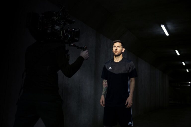 Mastercard, il nuovo film con Messi che celebra la UEFA Champions League