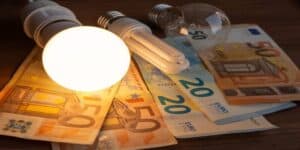 risparmiare bolletta luce