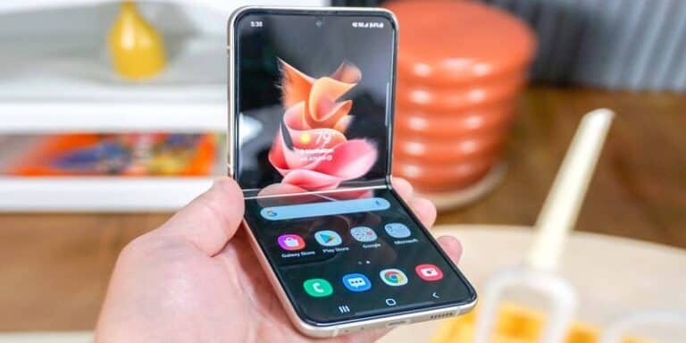 samsung-galaxy-z-flip-4-avra-caratteristica-richiesta-pieghevoli