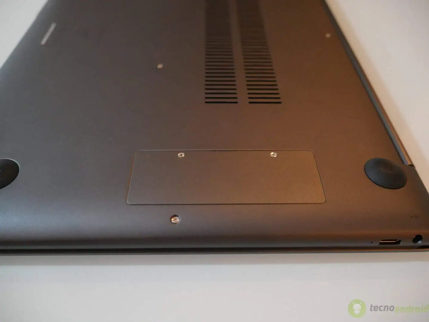 CHUWI COREBOOK X21