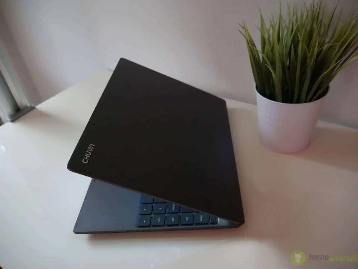 CHUWI COREBOOK X8