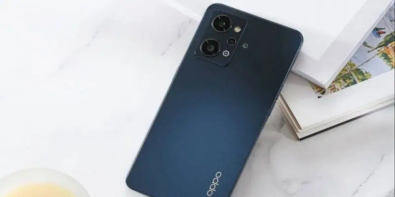 Oppo Reno 7 A: ufficiale nuovo medio di gamma con display AMOLED