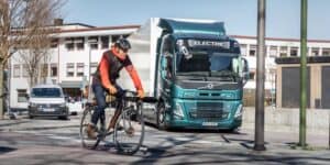Volvo, Volvo Trucks, pedoni, ciclisi