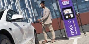 enel napoli ricarica colonne auto elettriche