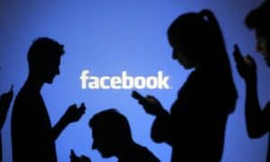 Facebook: arrivano le intelligenze artificiali anti-bufale, Zuckerberg all'attacco