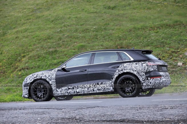 Audi-e-tron-restyling-spiato-su-strada4
