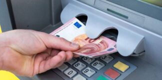 Prelievi al bancomat addio: ora le regole sono ufficiali, obbligo pagamenti elettronici