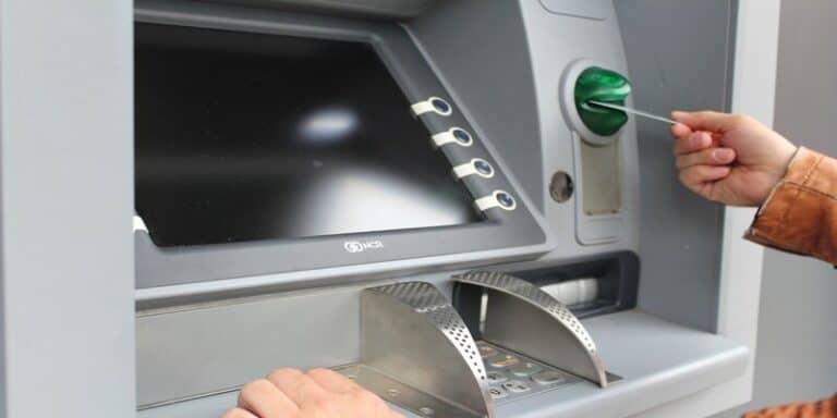 Bancomat ormai è ufficiale, alcune banche stanno già vietando i prelievi