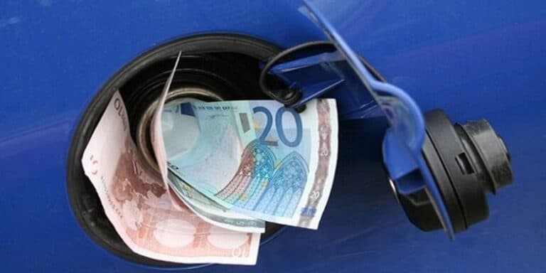 Carburante gratis per tutti