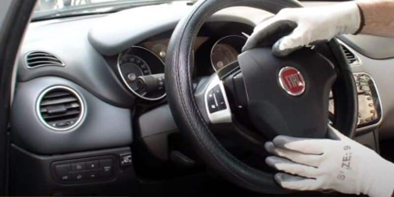 Furto di airbag e volanti