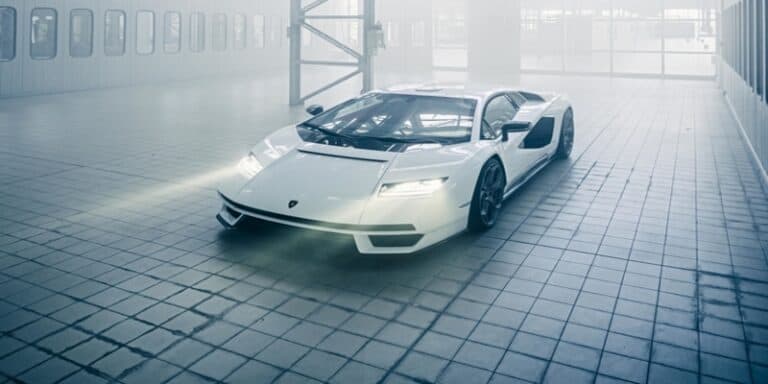 I regali esclusivi dei 112 proprietari della Lamborghini Countach LPI 800-4