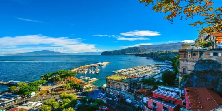 Se vai a mare a Sorrento e sei in costume