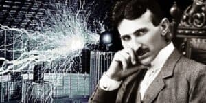 Tesla Savo Auto a energia illimitata (1) (1)