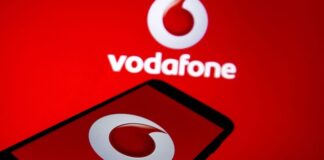 Vodafone: le nuove offerte con 100 giga gratis contro TIM e Iliad
