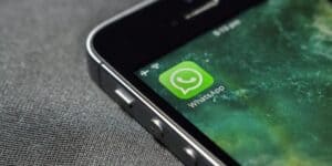 Whatsapp: pericolo in vista, la nota piattaforma sta rubando i dati degli utenti