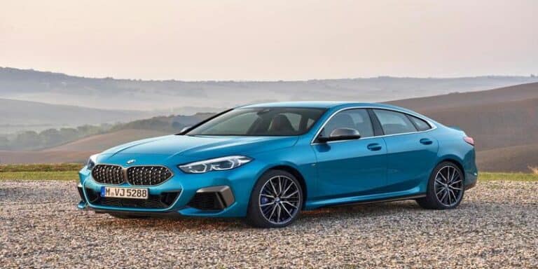 bmw-addebitera-ulteriori-costi-mensili-sedili-riscaldati