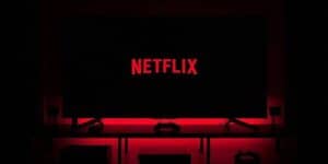 netflix-collaborera-microsoft-nuovo-abbonamento-economico