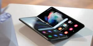 samsung-rilascera-galaxy-z-fold-5-caratteristiche-molto-interessantisamsung-rilascera-galaxy-z-fold-5-caratteristiche-molto-interessanti
