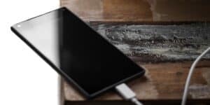 smartphone notte batteria