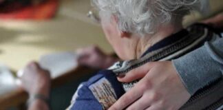 Truffa ai danni degli anziani: il nuovo trucco dell'abbraccio, derubata 91enne