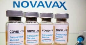 Novavax: l'Ema trova un grave effetto collaterale nel vaccino