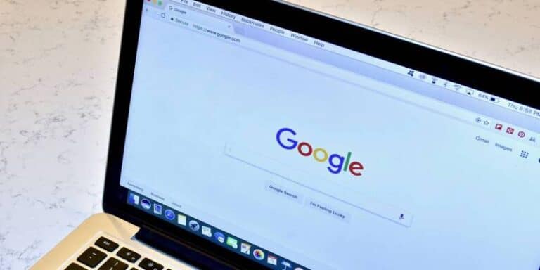 Estensione fake di Chrome scaricata oltre 200.000