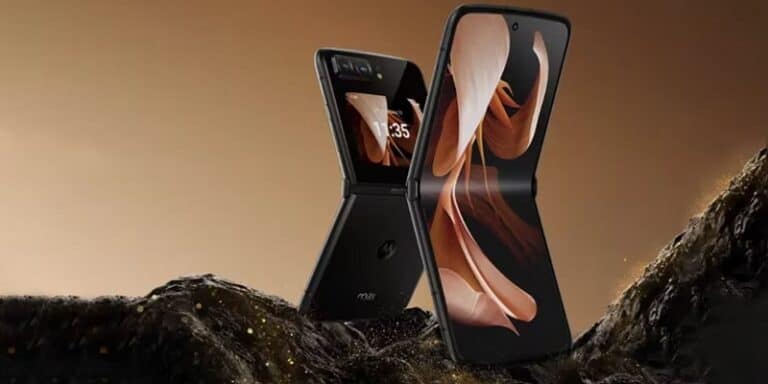Motorola-Razr-2022-Samsung-Galaxy-Z-Flip-4