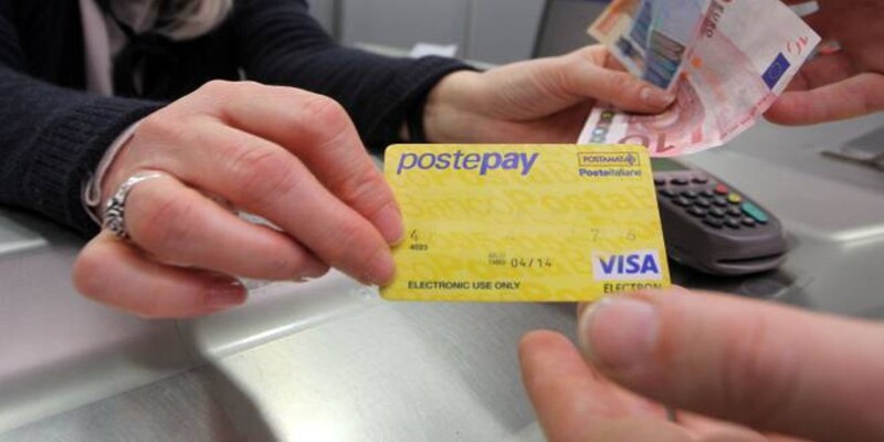 Postepay: nuovo messaggio distrugge i conti e ruba soldi, pericolo massimo