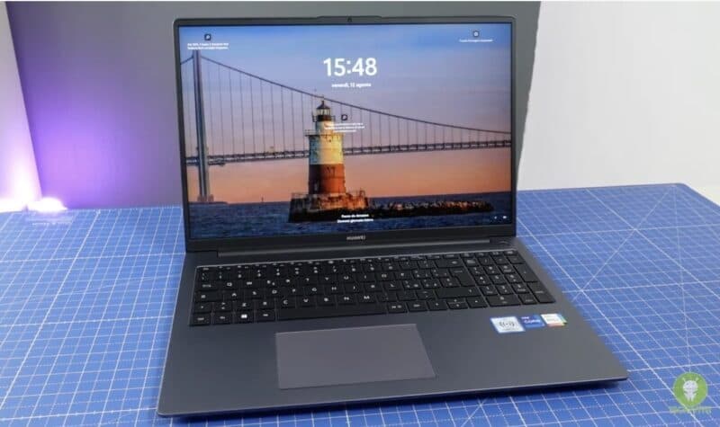 Huawei MateBook D16: un ultrabook di livello che resta nella razionalità