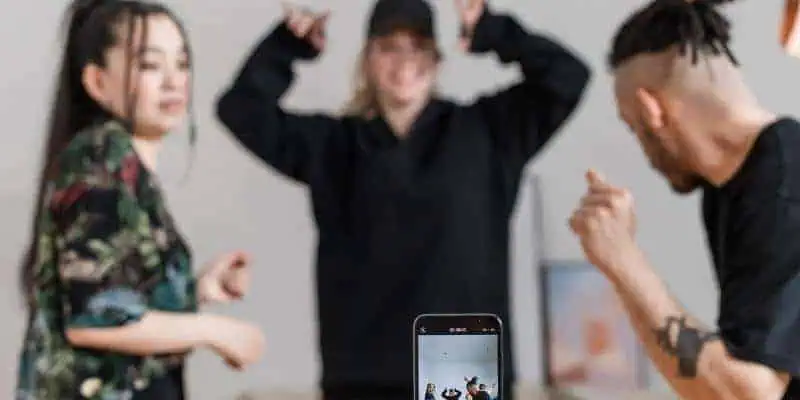 TikTok: svelati i segreti per finire nei Per te in poche semplici mosse