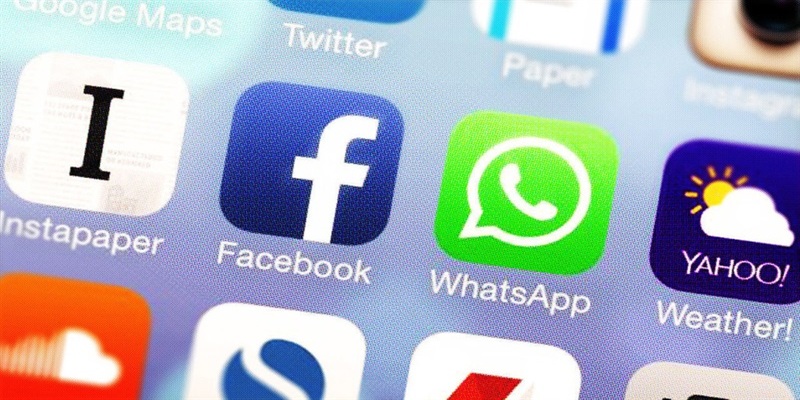 WhatsApp: una multa da 300 euro per tantissimi utenti italiani, il messaggio