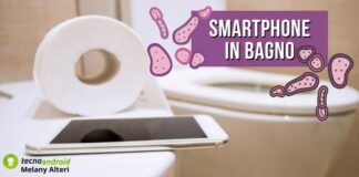 Smartphone in bagno: attenti al party di germi, può essere veramente pericoloso